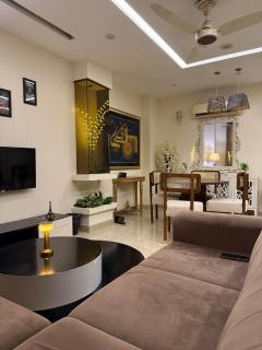 Comfort 2BHK Self CheckIn DHA Lahore - 7