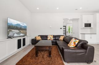 Modern 6BR Home - Ideal for Quiet Family Holidays - 9