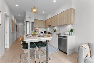 AQUA Waterfront Village - 2 Bedroom Luxury Condo - 1