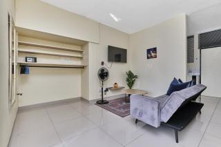 Urban Luxe Studio Illovo Mews by CTHA - 1