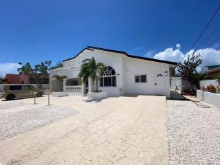 Palm Beach Vacay Suites - Bamboo Suite - Studio - 0