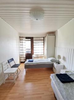 Team & Family Townhouse - Sleeps 7 - w Garage - 4