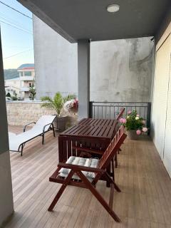 Sarah Apartments - 2