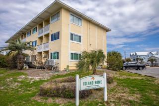 Island Home by Southern Vacation Rentals - 5
