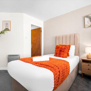 Stylish Apartment - City Centre - Parking - 4 Guests - Netflix 5BW - 8