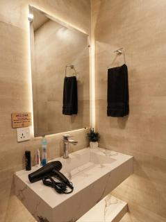 Mirage , 1 BHK , Self Check IN , MM Alam Gulberg - 8