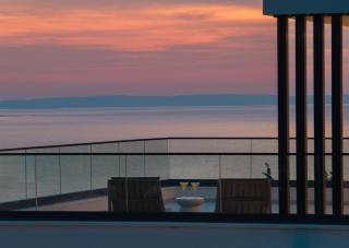 Villa Malu with Heated Pool & Jacuzzi - 3