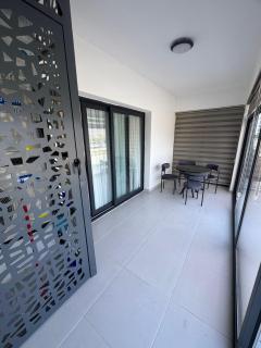 Modern 1 Bedroom Apartment with Huge Private Terrace, Caesar Resort 5, Long Beach, Iskele - 5