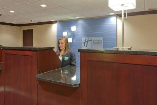 Holiday Inn Express & Suites Mentor - Banquet Center by IHG - 1