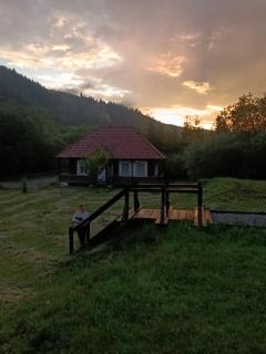 La Malu' Bistritei - casutele Valea Stanii - 0