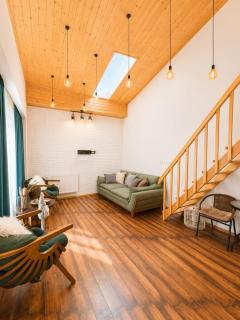 Modern Mezzanine Apartment in Lisi - 1