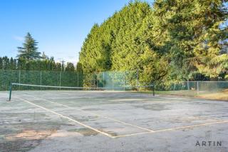 Grand 4BR Point Grey Manor - Walk to Beaches - 6