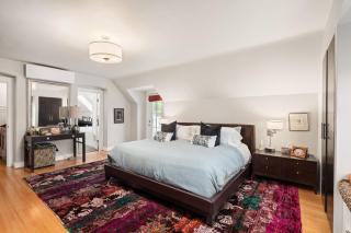 Stunning 4BR Kerrisdale Home - Gardens and BBQ - 8