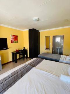 Jakaranda Guest house - 2