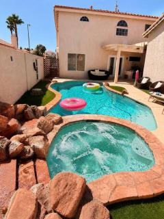 Beautiful 6BR with Casita, Game Room and Pool and Jacuzzi) - 7