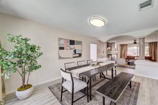 Beautiful 6BR with Casita, Game Room and Pool and Jacuzzi) - 4