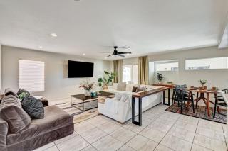 Beautiful 6BR with Casita, Game Room and Pool and Jacuzzi) - 3