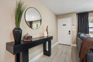 Cozy home in dwtn for 6 guests, steps to Lake Eola - 1