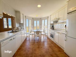 Beachfront Apartment - Sea View - COU01 - 3