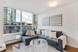 Modern Downtown Van 2BR Condo - Walk to BC Place - 0
