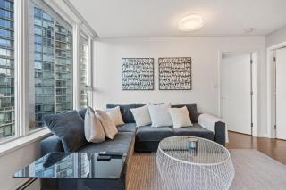 Modern Downtown Van 2BR Condo - Walk to BC Place - 5