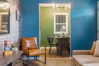 University Stay that Sleeps 10. Game Room, Firepit , and Grill - 2