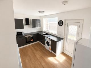 Modern 2BR House Private Driveway Birtley - 3