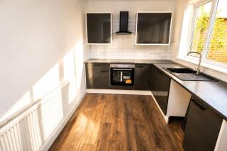Modern 2BR House Private Driveway Birtley - 7