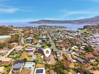 Stylish Bellerive Hideaway - 4