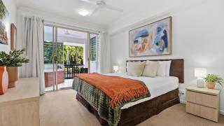 Ivy Pearl Dual-Key Apartment and Studio with Spa Bath - 8