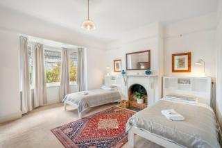 Charming Historic Home, Modern Comforts - 4