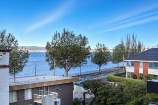 Water Views, Style by the Ba - 6