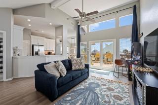Gulf-View Townhome Hot Tub 2-Min Beach Walk - 1