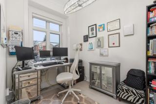 Game-Day Ready 4BR Home - Spacious and Near Transit - 6