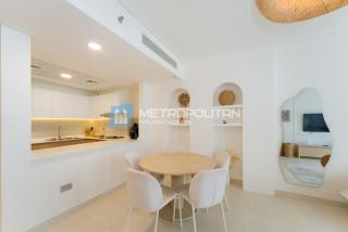MCRE , Radiant Elegant 1BR with City Views - 8