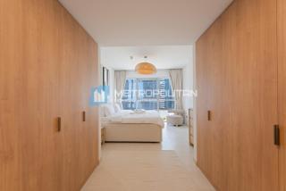 MCRE , Radiant Elegant 1BR with City Views - 2