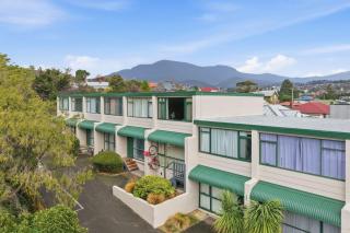 Warm Mid century modern 2BR, 8 mins from CBD - 8
