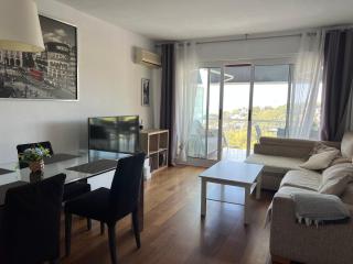 Panoramic 4 Apartments 2B - 1