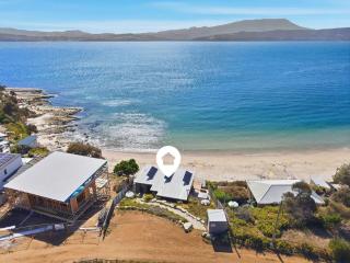 Beachfront Escape, Hot Tub - 1