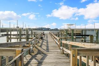 Sunset Escape Dock Dine & Sunset Views - 4