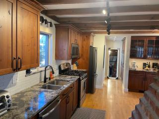 Keene Center Farmhouse Large, Cozy, Hot Tub - 7