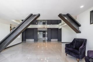 Stunning Two Bedroom Penthouse with City Views - 1