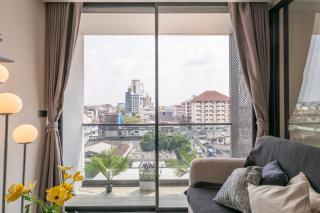 LuxuryCondo S36 SQmt40 1Bed 1Living NetflixGYMPool - 4