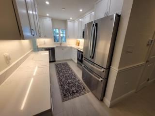 Charming 3BR St. Armands Retreat - 4