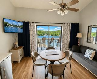 Herons Hideaway,Lakefront 1BD 1BA,Pool,Osage Beach 4PP - 4
