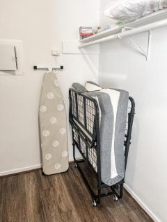 Charming 1BR Oasis - Private, Gated, Pet Friendly - 2