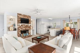 Madelyn's Oceanview - 7