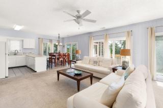 Madelyn's Oceanview - 4