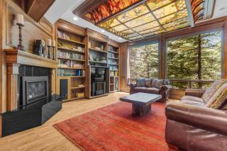 Luxe Park City Haven - Hot Tub Theater Room - 9