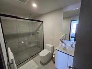 Maravilloso Apto, 2 Hab con AC, 2 baños, parqueo - 8